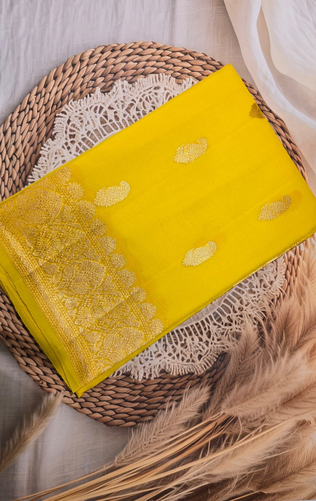 Pure Handloom Kadua Kora Silk